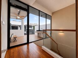 Alana (D28), Terrace #604297621